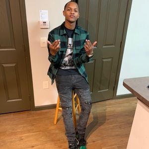 Meet your Posher, Malik